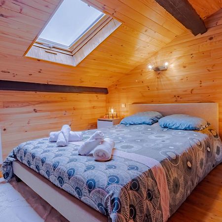 Le Chalet Saint-Pardoux-la-Riviere Экстерьер фото